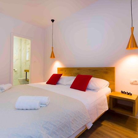 Bulli Croatia Hotel Seget Donji Exterior photo