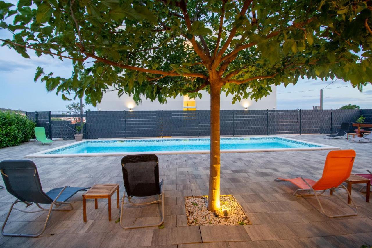 Bulli Croatia Hotel Seget Donji Exterior photo