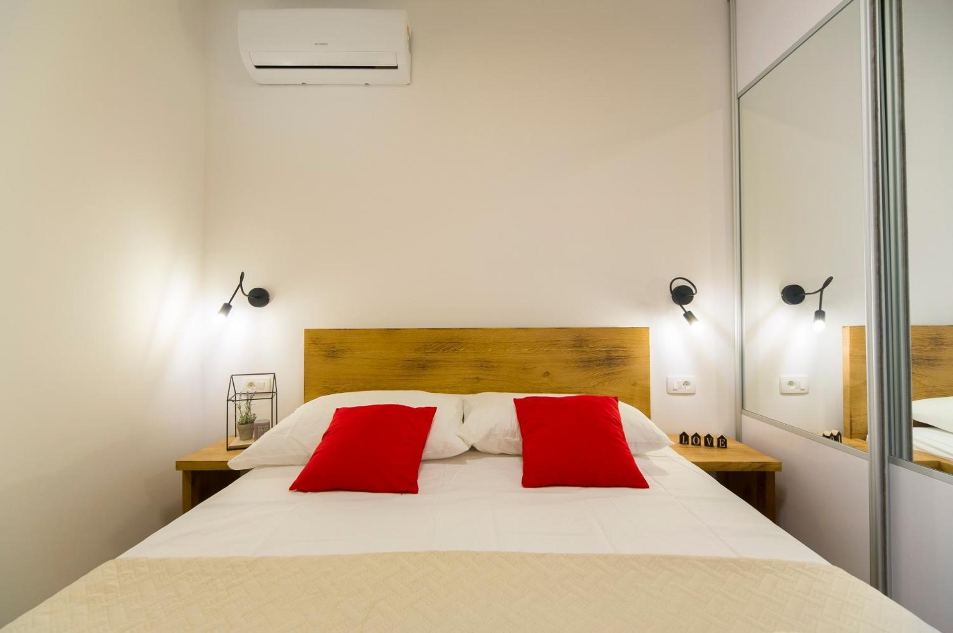Bulli Croatia Hotel Seget Donji Exterior photo